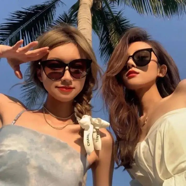 为黛西小姐开车